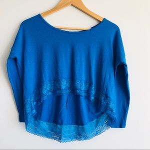 Abercrombie | Loose Blue Crop Top with Lace Detail